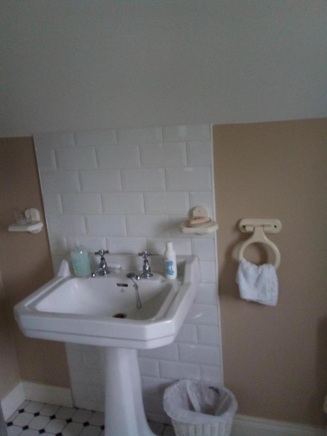 Lir B&B Multyfarnham エクステリア 写真