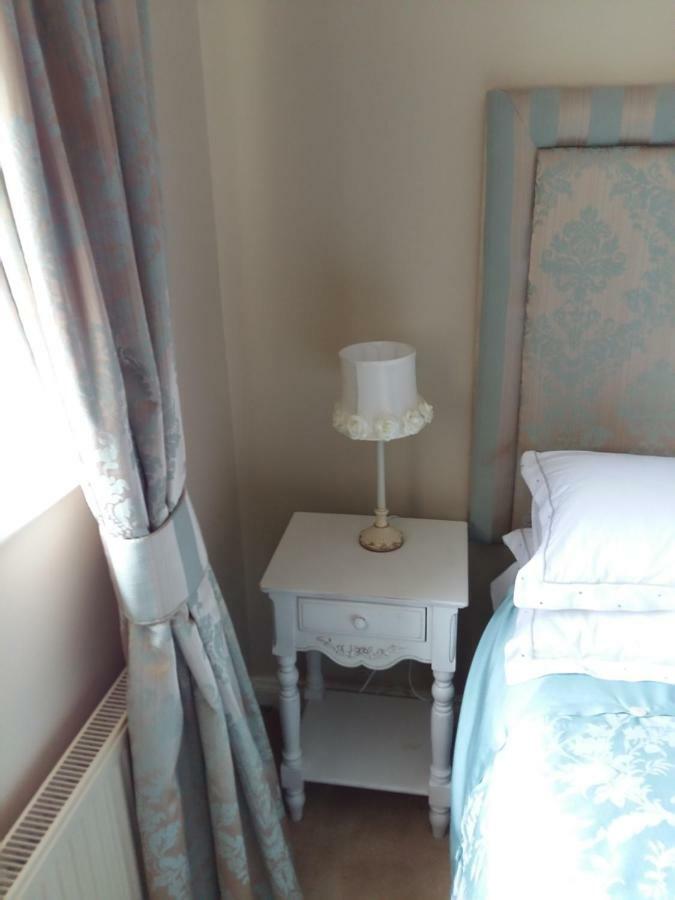Lir B&B Multyfarnham エクステリア 写真