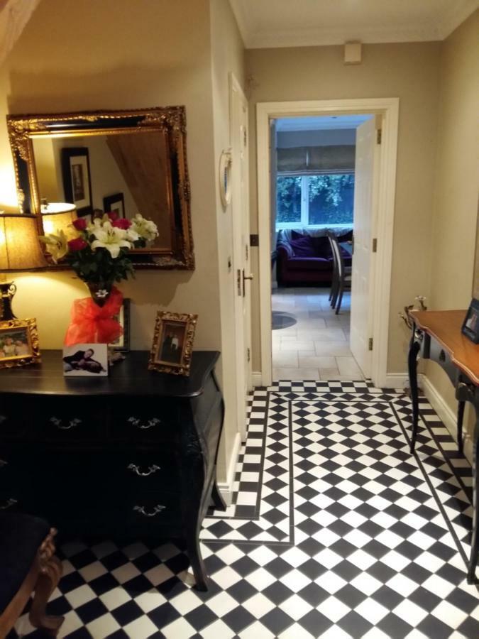 Lir B&B Multyfarnham エクステリア 写真
