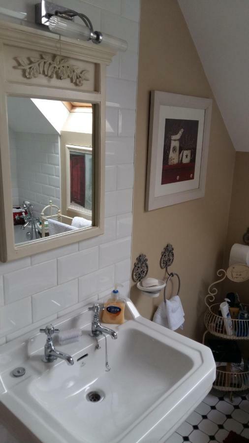 Lir B&B Multyfarnham エクステリア 写真
