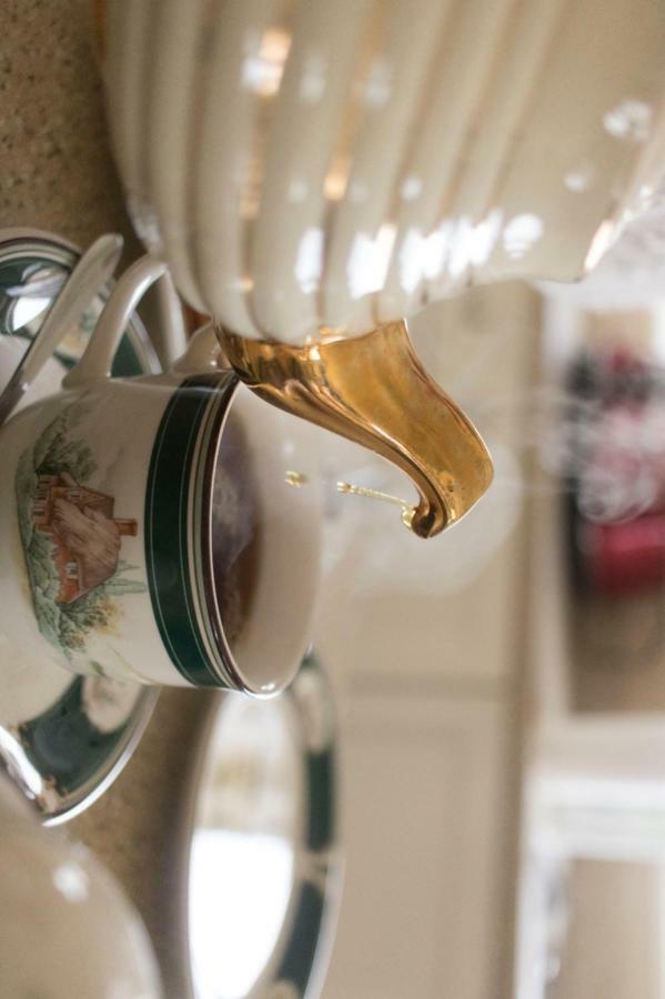Lir B&B Multyfarnham エクステリア 写真