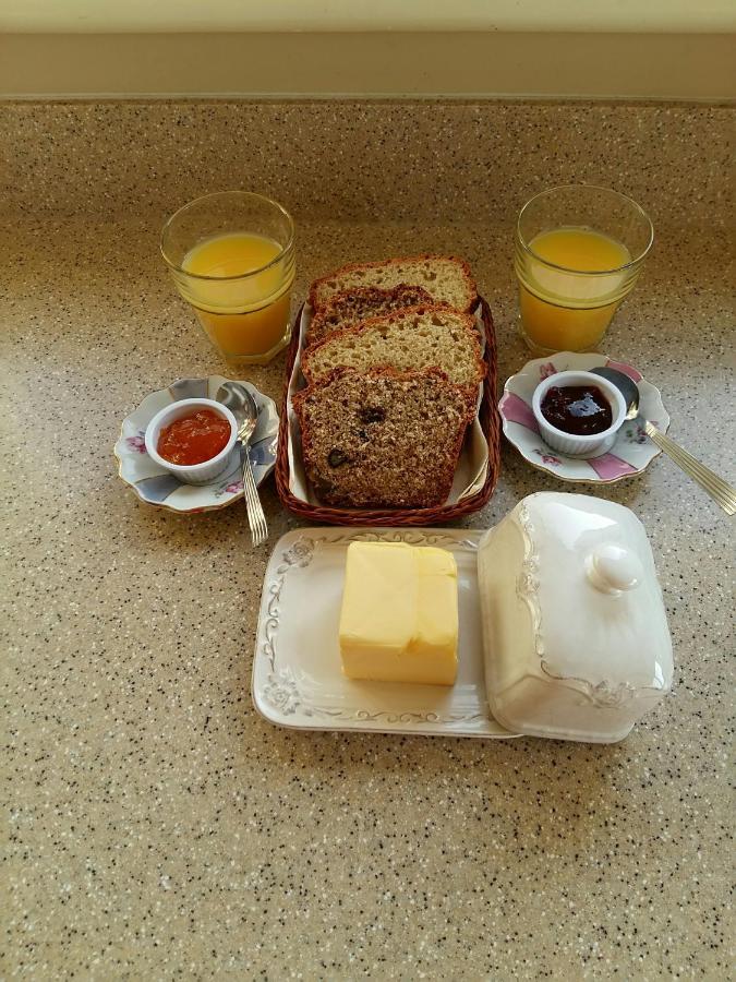 Lir B&B Multyfarnham エクステリア 写真